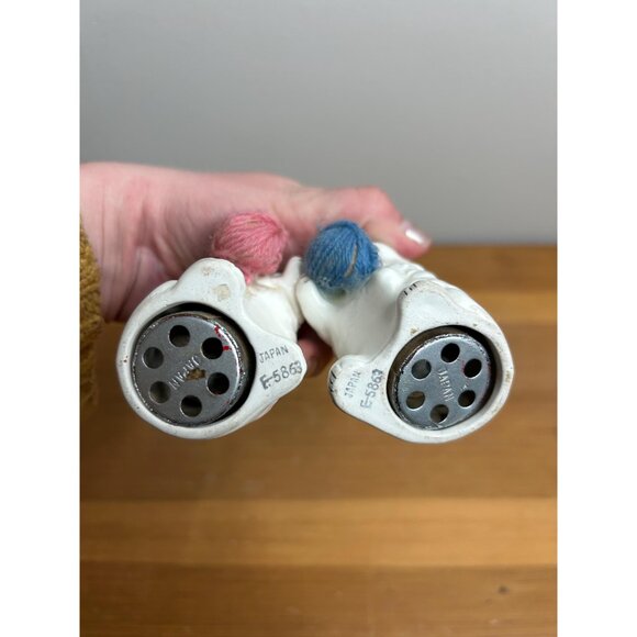 cat yarn ball (glued back on) salt and pepper shakers ceramic- no sound - Picture 4 of 8